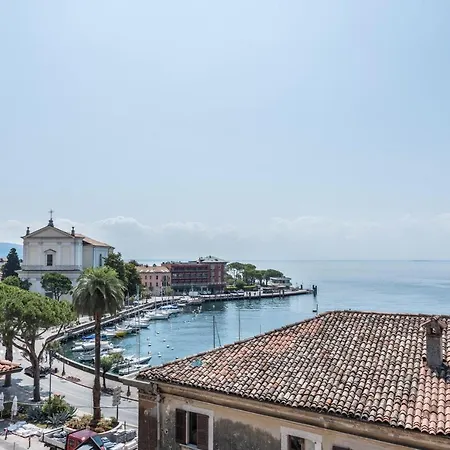 Il Golfo Attico Vista